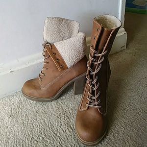 Mudd heeled lace up boots